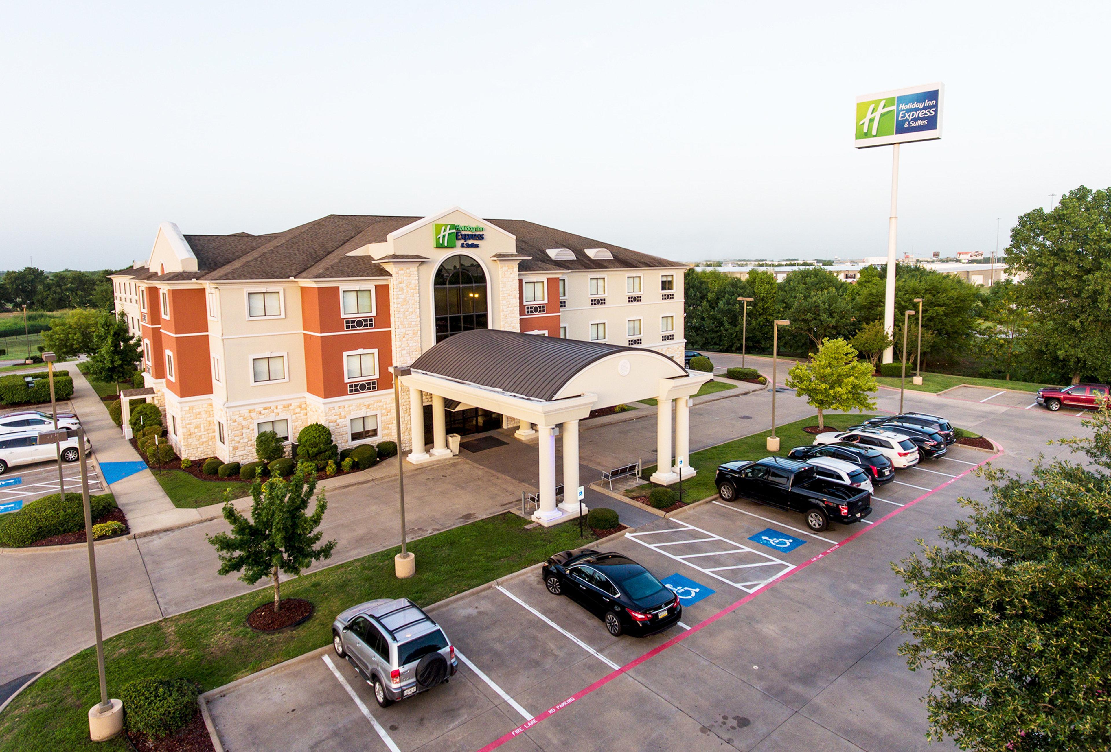 Holiday Inn Express Hotel & Suites Greenville By Ihg Exterior foto