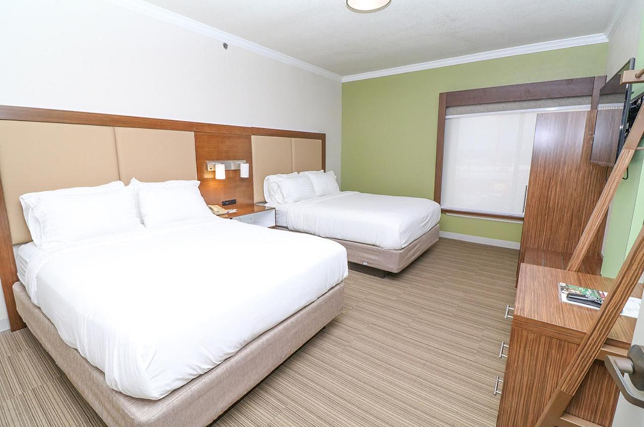 Holiday Inn Express Hotel & Suites Greenville By Ihg Exterior foto